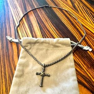 David Yurman Cable Cross Pendany with 18k Yellow Gold